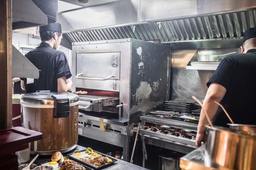 [台北信義]日本A4和牛牛排真的不用一千！最低280元起吃到超級烤箱厚切牛排！鉄火牛排TEKKA STEAK-新光三越A11店 - 大手牽小手。玩樂趣