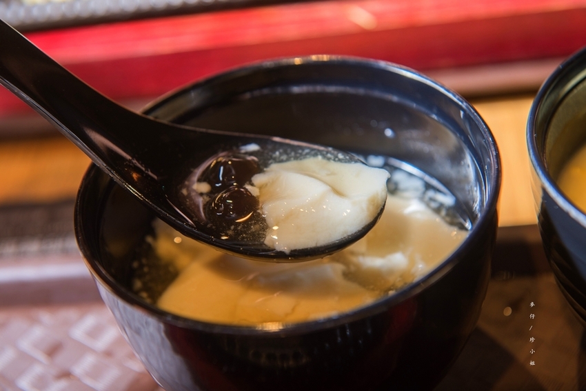 【台北美食】鉄火牛排2.0進駐新光三越A11美食街～900度超級烤箱製作的牛排280元起就吃得到｜捷運市政府站美食