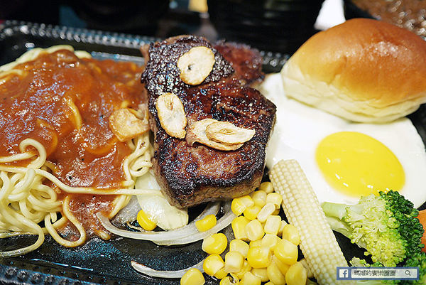 台北牛排【鉄火牛排】樂軒旗下平價超火台北必吃牛排〡新光三越A11信義區牛排推薦