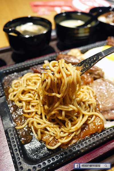 台北牛排【鉄火牛排】樂軒旗下平價超火台北必吃牛排〡新光三越A11信義區牛排推薦