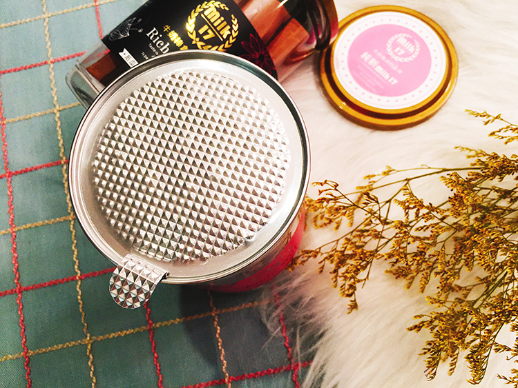 純新MILK17牛奶棒,牛奶棒,純新,MILK17,韓國瑜愛吃零食,韓冰推薦,韓冰愛吃美食,全家美食,全家集點活動,配酒零食,巧克力棒,牛奶棒