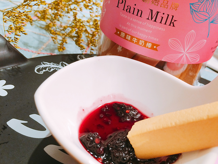 純新MILK17牛奶棒,牛奶棒,純新,MILK17,韓國瑜美食地圖,高雄伴手禮,高雄人氣伴手禮,高雄人氣甜點,母親節蛋糕推薦,生日派對點心