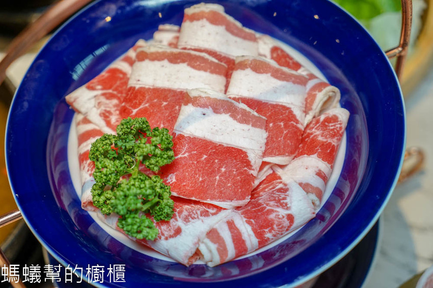 台中源鍋精緻鍋物 | 台中海鮮鍋物推薦，公益路美食，霸氣雙人海鮮船，特色麻油螃蟹鍋，回味無窮。 - 螞蟻幫的櫥櫃