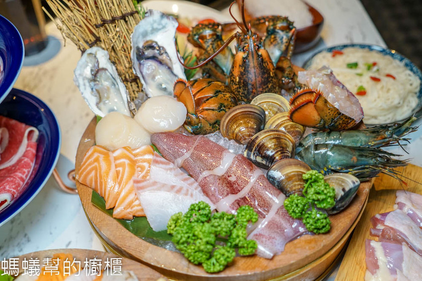台中源鍋精緻鍋物 | 台中海鮮鍋物推薦，公益路美食，霸氣雙人海鮮船，特色麻油螃蟹鍋，回味無窮。 - 螞蟻幫的櫥櫃
