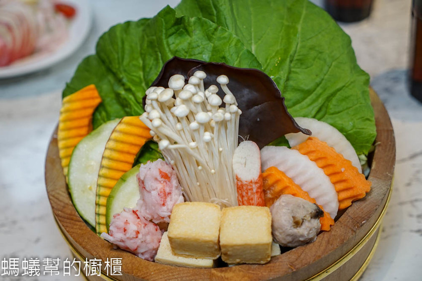 台中源鍋精緻鍋物 | 台中海鮮鍋物推薦，公益路美食，霸氣雙人海鮮船，特色麻油螃蟹鍋，回味無窮。 - 螞蟻幫的櫥櫃