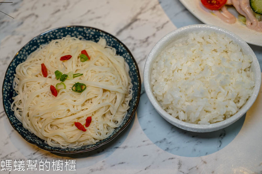 台中源鍋精緻鍋物 | 台中海鮮鍋物推薦，公益路美食，霸氣雙人海鮮船，特色麻油螃蟹鍋，回味無窮。 - 螞蟻幫的櫥櫃