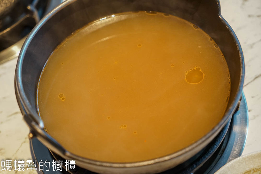 台中源鍋精緻鍋物 | 台中海鮮鍋物推薦，公益路美食，霸氣雙人海鮮船，特色麻油螃蟹鍋，回味無窮。 - 螞蟻幫的櫥櫃