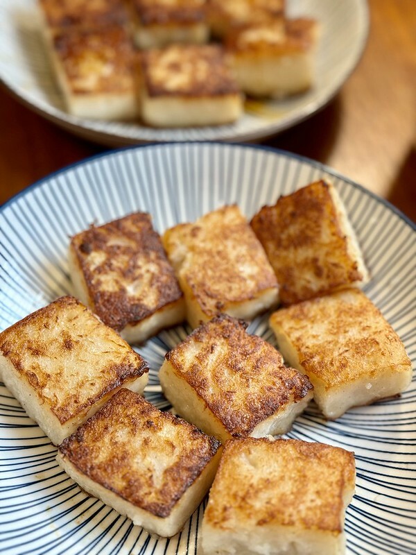 桃園市中壢區桃園美食｜「彭春妹」客家美味麻糬：糯米風華，口感與情感的完美交融。（中壢美食/客家點心)