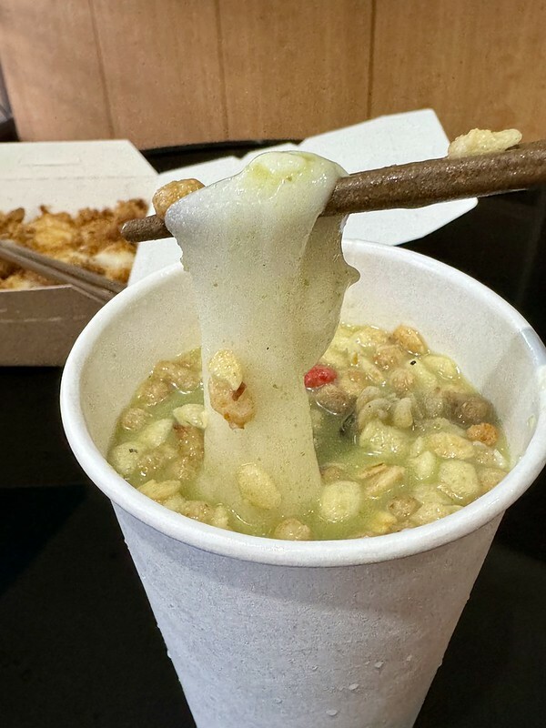 桃園市中壢區桃園美食｜「彭春妹」客家美味麻糬：糯米風華，口感與情感的完美交融。（中壢美食/客家點心)