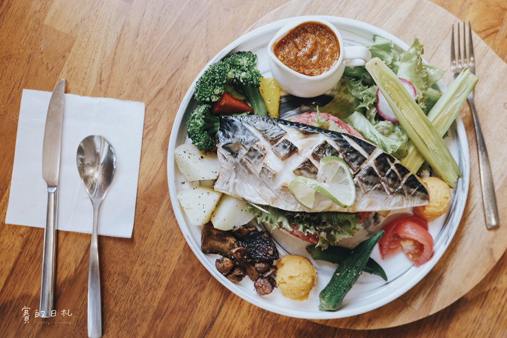 台中咖啡廳 成真咖啡 審計新村 彩虹飯 台中必吃 Saisai Journey 賽的日札 09.png