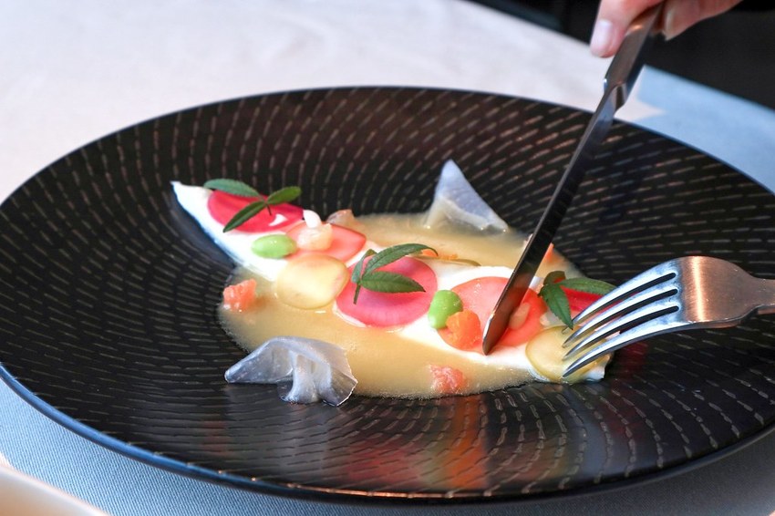 LRM_EXPORT_27804674223919_20200101_170450222-01