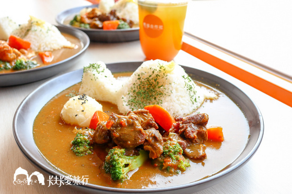 秀福合作社 Sure Food Curry&Coffee:宜蘭美食-秀福合作社|龜山島造型咖哩飯!午茶甜點幸福轉運站幾米公園旁