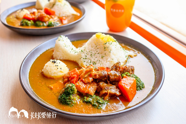 秀福合作社 Sure Food Curry&Coffee:宜蘭美食-秀福合作社|龜山島造型咖哩飯!午茶甜點幸福轉運站幾米公園旁
