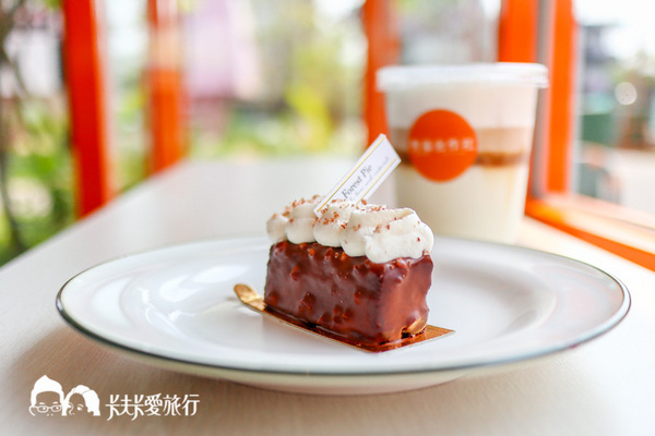 秀福合作社 Sure Food Curry&Coffee:宜蘭美食-秀福合作社|龜山島造型咖哩飯!午茶甜點幸福轉運站幾米公園旁