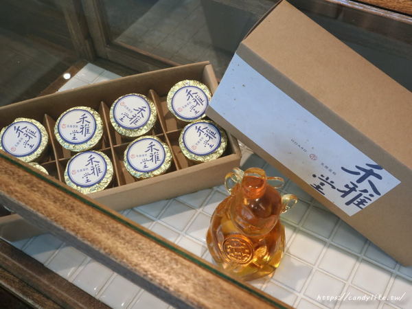 禾雅堂經典乳酪蛋糕:台中美食│禾雅堂經典乳酪蛋糕〃大坑必買伴手禮,老字號經典乳酪蛋糕,香濃綿密,送禮最佳首選!