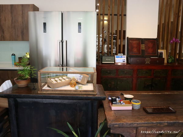 禾雅堂經典乳酪蛋糕:台中美食│禾雅堂經典乳酪蛋糕〃大坑必買伴手禮,老字號經典乳酪蛋糕,香濃綿密,送禮最佳首選!