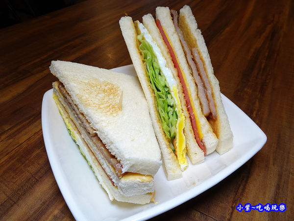 花生豬排總匯--光頭早午餐屋 (3).jpg