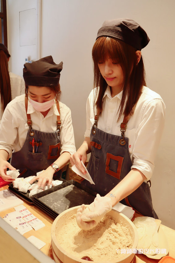 新竹大遠百附近美食推薦!Yamada山田麻糬製造所,買氣超夯的日式文青麻糬店 新竹大遠百附近美食推薦!Yamada山田麻糬製造所,買氣超夯的日式文青麻糬店