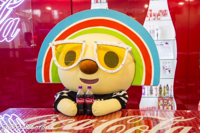 【玩樂．台北】7-ELEVEN X 可口可樂聯名門市／7-11威京門市～大紅色搶眼裝潢與可口可樂絕版收藏品，可樂迷必打卡