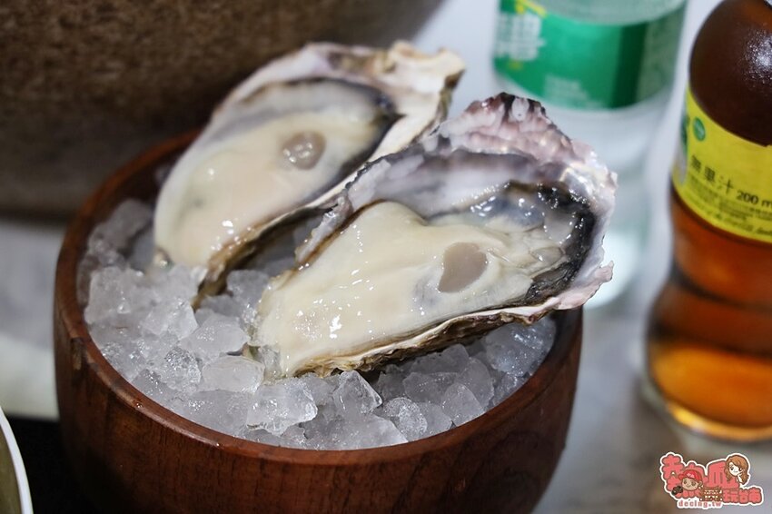 【台南火鍋】叢林系南洋風格型態的火鍋店!海鮮肉品滿到整個快溢出來。母親節、父親節聚餐推薦:花花世界鍋物WHATSWORLDresort-台南東區總店-火鍋界中的唯一奇葩 - 熱血玩台南。跳躍新世界