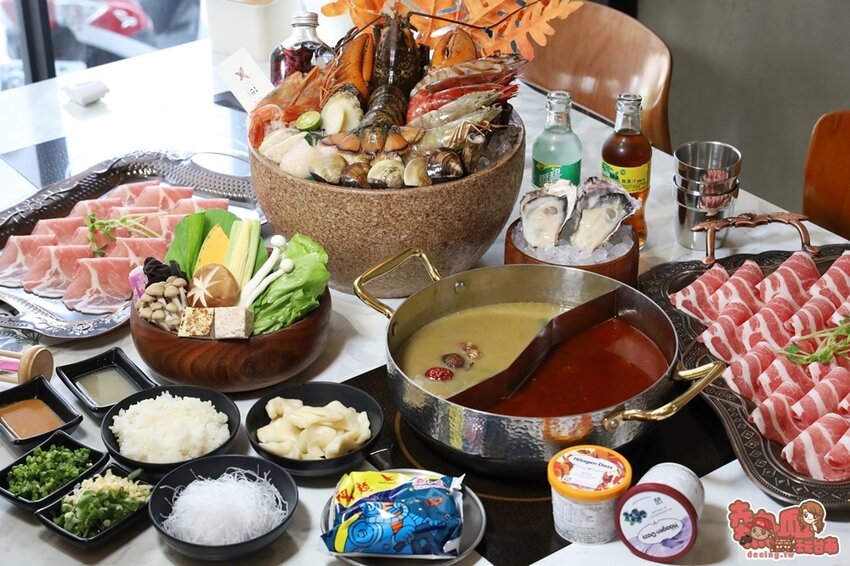 【台南火鍋】叢林系南洋風格型態的火鍋店!海鮮肉品滿到整個快溢出來。母親節、父親節聚餐推薦:花花世界鍋物WHATSWORLDresort-台南東區總店-火鍋界中的唯一奇葩 - 熱血玩台南。跳躍新世界