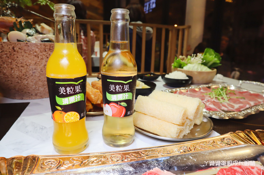 台南火鍋推薦花花世界鍋物-火鍋界中的唯一奇葩！宵夜就吃台南新開幕美得冒泡叢林風的鍋物店