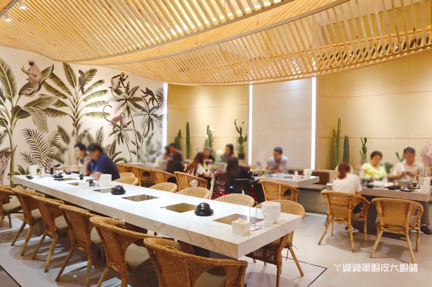 台南火鍋推薦花花世界鍋物-火鍋界中的唯一奇葩！宵夜就吃台南新開幕美得冒泡叢林風的鍋物店