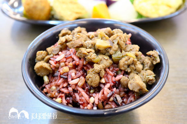 結善緣素食坊：【礁溪蔬食】結善緣素食坊｜高CP值吃到飽！嚴選蔬食必吃炸地瓜和麻辣臭豆腐