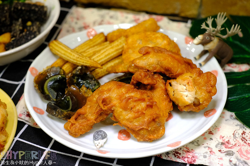 饗炸炸物食堂│就愛脆皮雞排咬下時的清脆聲響!特殊刷醬讓炸物好夠味,使用脫油機讓炸物不油膩喔~ @強生與小吠的Hyper人蔘~ 台中北屯宵夜,台中北屯炸物,台中北屯美食,台中北屯雞排,台中宵夜,台中炸物,台中雞排,台中鹽酥雞,饗炸 北屯店,饗炸 北屯店 地址,饗炸 炸物食堂 北屯總店,饗炸 菜單 @強生與小吠的Hyper人蔘~