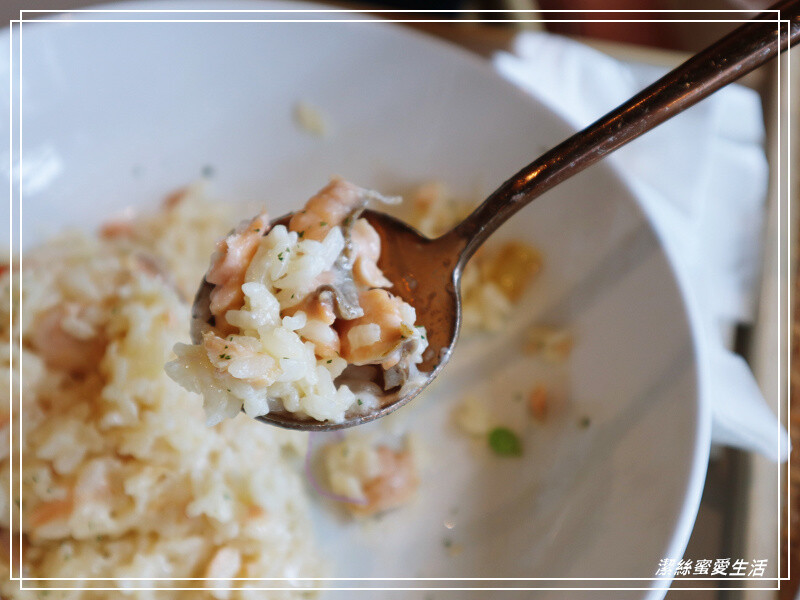 桃園市桃園區旅人咖啡館-桃園/給自己一杯咖啡的時間~網美系美味早午餐