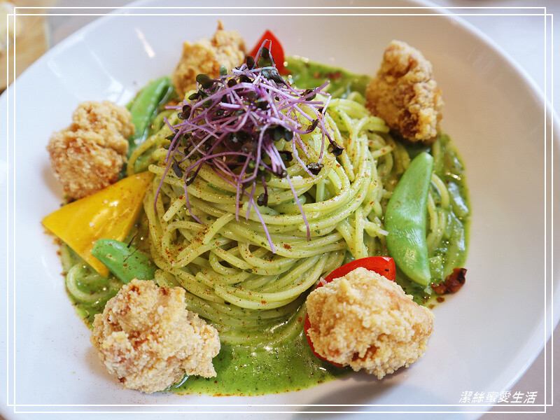 桃園市桃園區旅人咖啡館-桃園/給自己一杯咖啡的時間~網美系美味早午餐