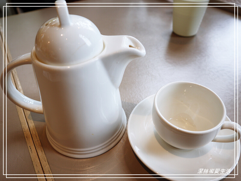 桃園市桃園區旅人咖啡館-桃園/給自己一杯咖啡的時間~網美系美味早午餐