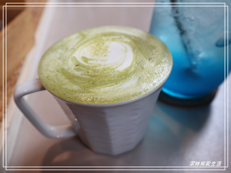 桃園市桃園區旅人咖啡館-桃園/給自己一杯咖啡的時間~網美系美味早午餐