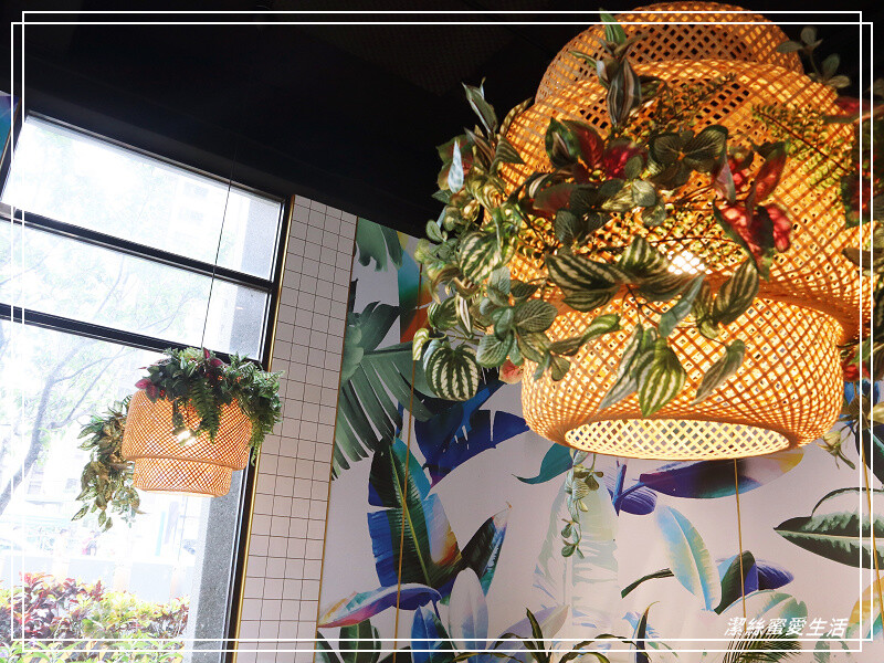 桃園市桃園區旅人咖啡館-桃園/給自己一杯咖啡的時間~網美系美味早午餐