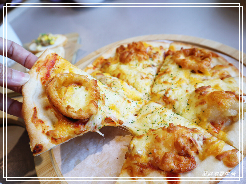 桃園市桃園區旅人咖啡館-桃園/給自己一杯咖啡的時間~網美系美味早午餐