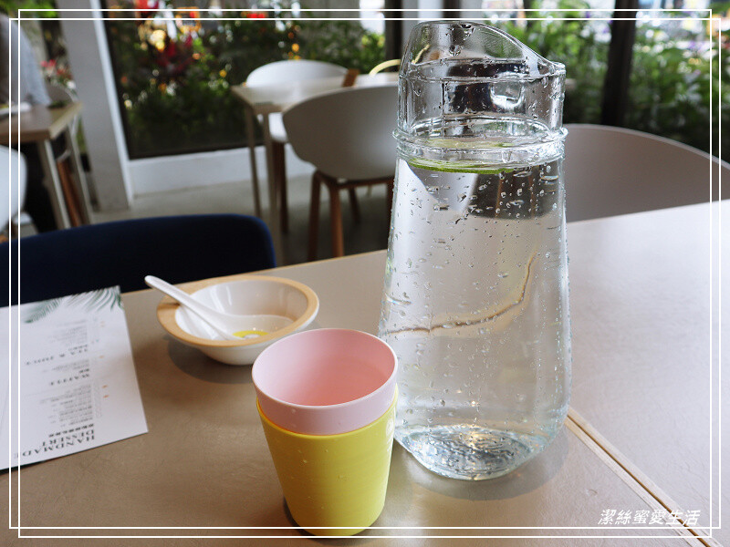 桃園市桃園區旅人咖啡館-桃園/給自己一杯咖啡的時間~網美系美味早午餐