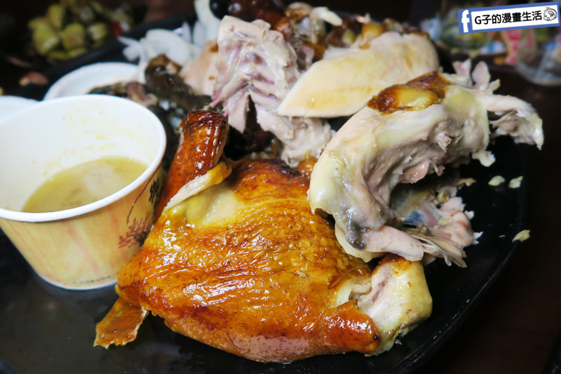 雞老闆桶仔雞【起家莊雞老闆】2斤半左右CAS認證土雞
