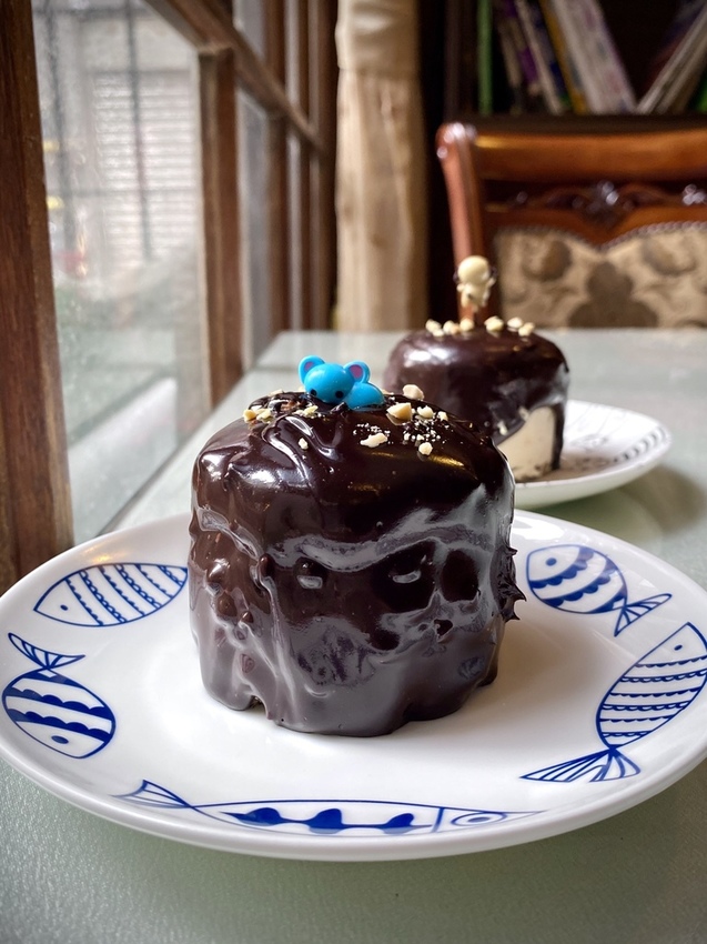 IMG_1903.HEIC IMG_1903.HEIC