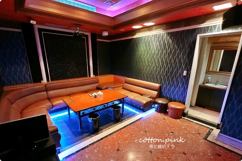 台中唱歌新選擇!尊龍KTV超級優惠便宜到嚇人!訂桌菜再享免費歡唱~