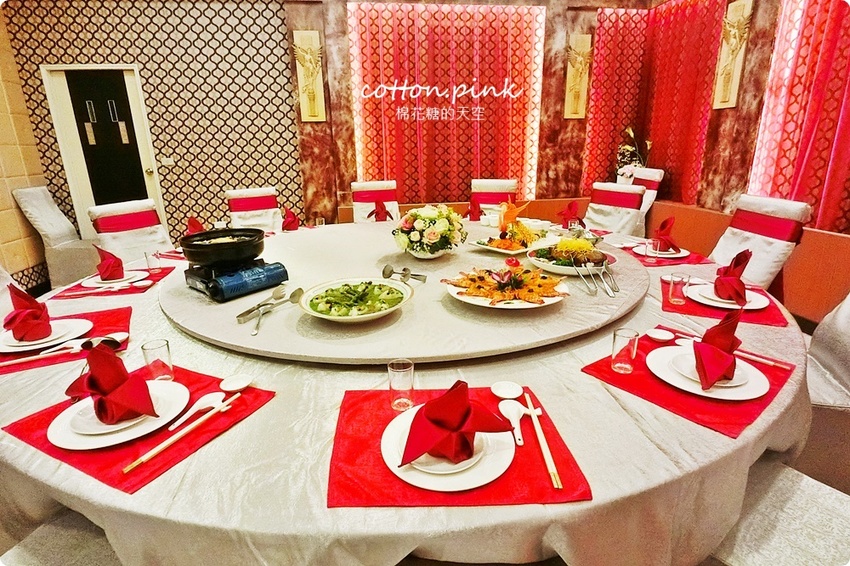 台中唱歌新選擇!尊龍KTV超級優惠便宜到嚇人!訂桌菜再享免費歡唱~