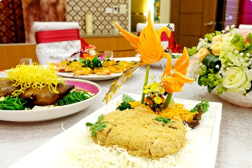 台中唱歌新選擇!尊龍KTV超級優惠便宜到嚇人!訂桌菜再享免費歡唱~