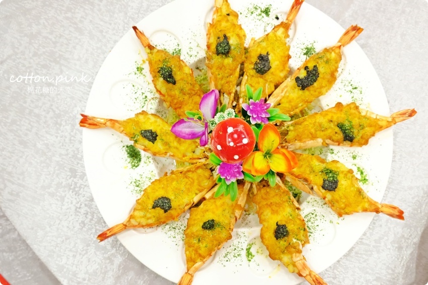 台中唱歌新選擇!尊龍KTV超級優惠便宜到嚇人!訂桌菜再享免費歡唱~