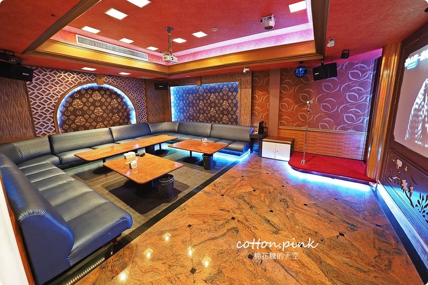 台中唱歌新選擇!尊龍KTV超級優惠便宜到嚇人!訂桌菜再享免費歡唱~