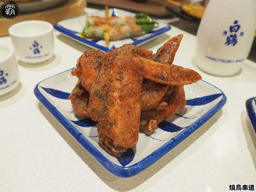 燒鳥串道平價串燒,燒肉攤價位搭配懷舊澡堂,內用茶泡飯還能吃到飽!