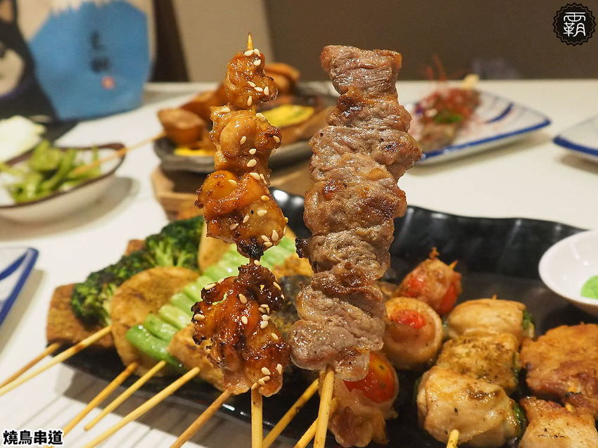 燒鳥串道平價串燒,燒肉攤價位搭配懷舊澡堂,內用茶泡飯還能吃到飽!