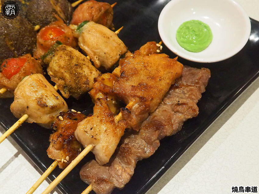 燒鳥串道平價串燒,燒肉攤價位搭配懷舊澡堂,內用茶泡飯還能吃到飽!