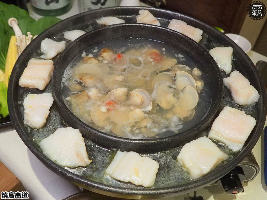 燒鳥串道平價串燒,燒肉攤價位搭配懷舊澡堂,內用茶泡飯還能吃到飽!