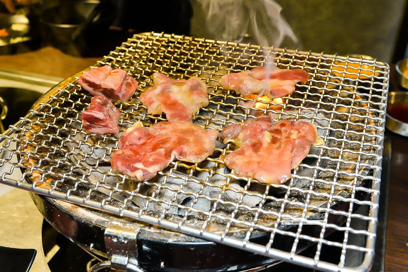 上禾町日式燒肉(北新店)-和牛、帝王蟹、伊比利豬隨你吃到飽