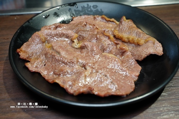 上禾町日式燒肉(北新店)：上禾町日式燒肉-北新店 燒肉食べ放題 燒肉+鍋物頂級食材吃到飽 澎湖直送生蠔/泰國蝦/生啤酒 超值饗宴吃爽爽！