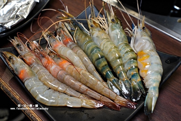 上禾町日式燒肉(北新店)：上禾町日式燒肉-北新店 燒肉食べ放題 燒肉+鍋物頂級食材吃到飽 澎湖直送生蠔/泰國蝦/生啤酒 超值饗宴吃爽爽！